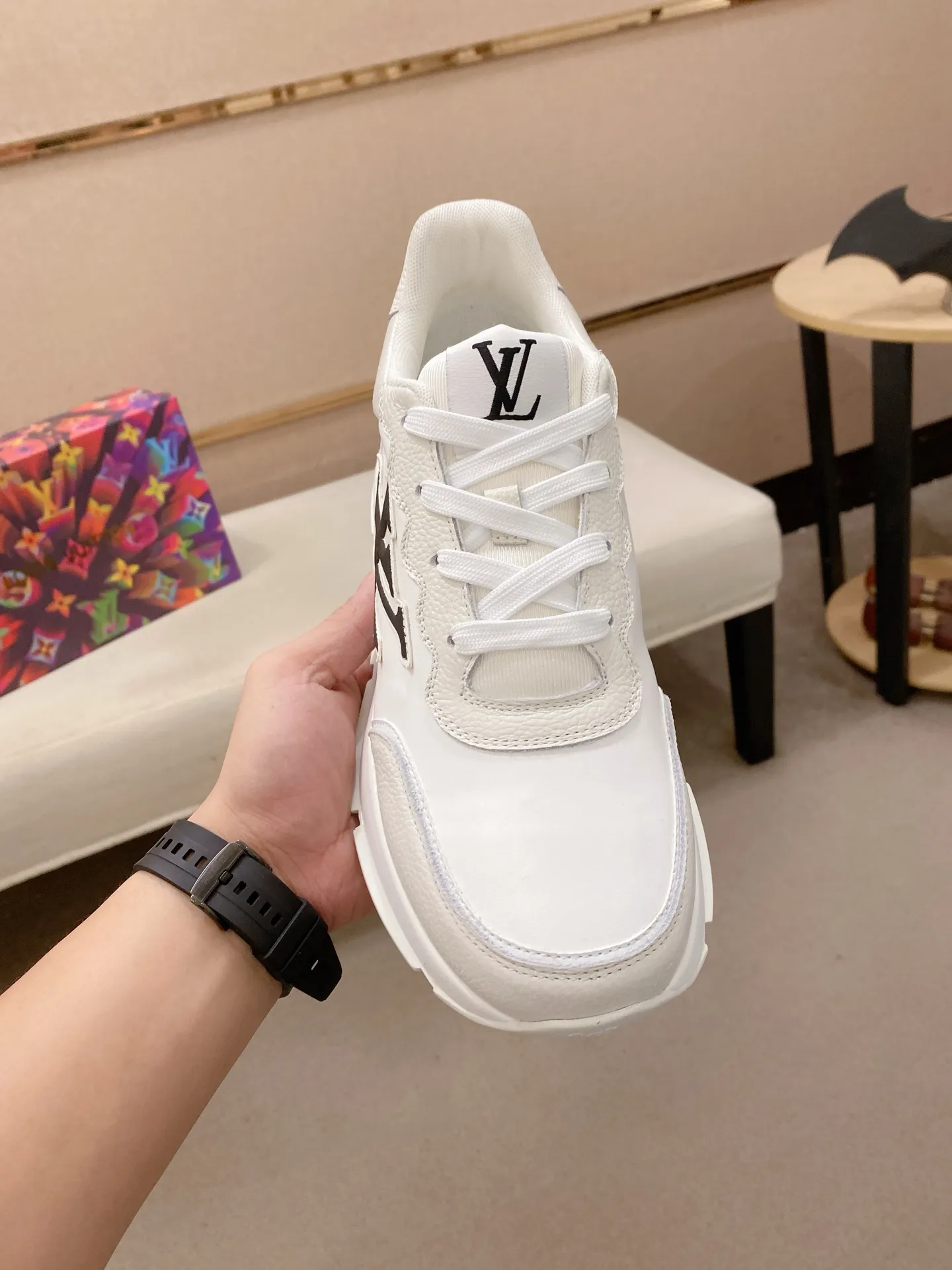 Men's shoes: 442💰🎉🎉LV~Louis Vuitton trendy men's shoes, new shipments, latest matching, the same style as the official website, super high quality, hot sales of the season [strong][strong][strong]Selected first-layer cowhide, comfortable sheepskin lining, original last, comfortable on the foot, wear-resistant rubber outsole, size: 38-44.